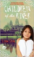 Book cover image of Children of the River by Linda Crew